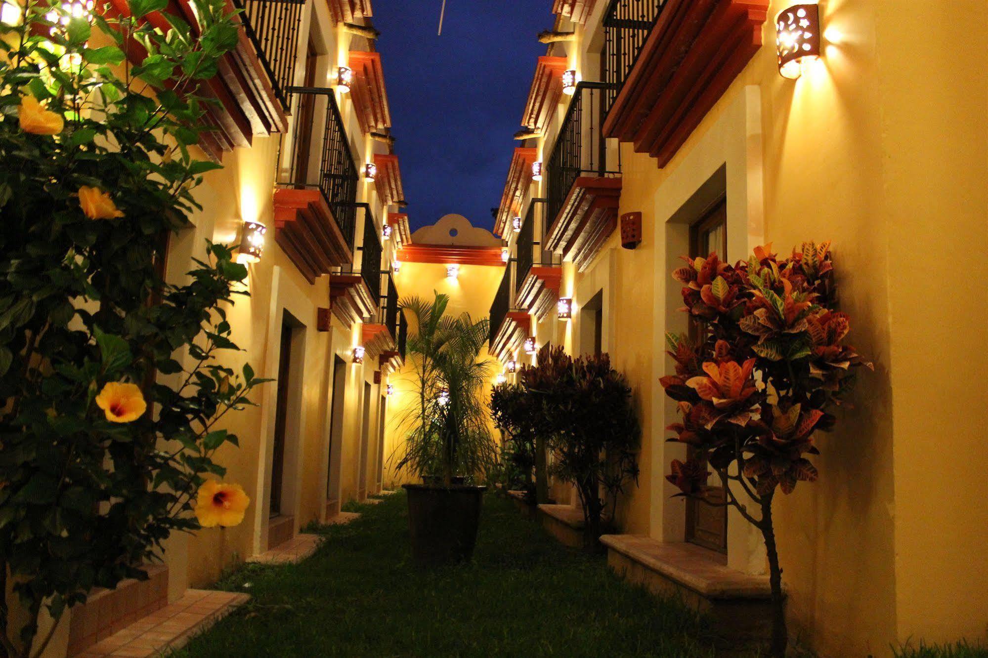Hotel Casa Conzatti Oaxaca Экстерьер фото